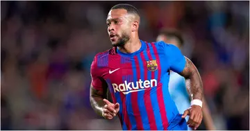 Arsenal express interest in signing Memphis Depay from Barcelona