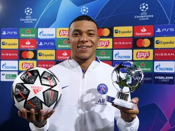 Rio Ferdinand tells Manchester United to 'move heaven and earth' to sign Kylian Mbappe or Erling Haaland