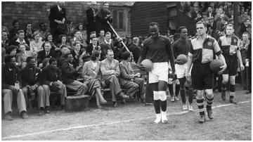 Nigeria, Bishop Auckland, Britain, Barefoot, 1949.