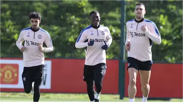 Mainoo and Zidane Iqbal in training