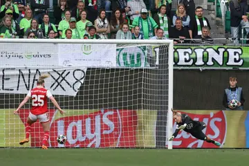 Stina Blackstenius (L) scored the equaliser as Arsenal fought back against Wolfsburg