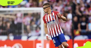 What glasses can you wear in soccer?