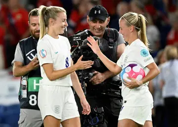 England's Leah Williamson (left) and Beth Mead (right) will miss the World Cup due to knee injuries