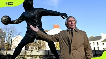 Where does Pat Jennings live?