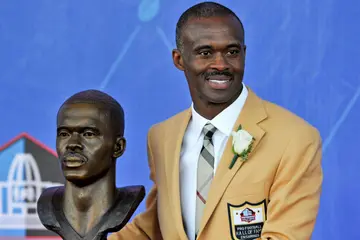 Top 10 best wide receivers of all time