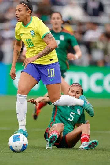 Two-goal Bia Zaneratto is the main attacking threat for the Brazilian team.