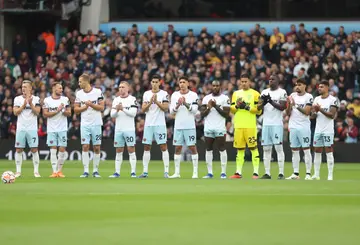 West Ham United players line up