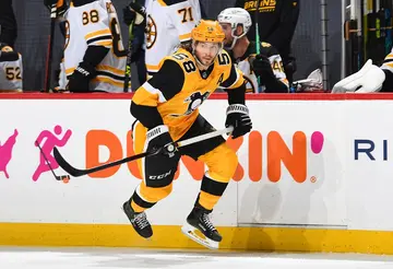 What position does Kris Letang play?