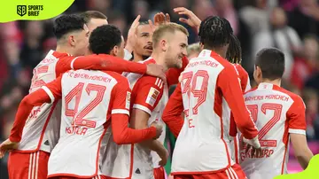 FC Bayern München players celebrate after scoring during a Bundesliga match against Borussia Mönchengladbach