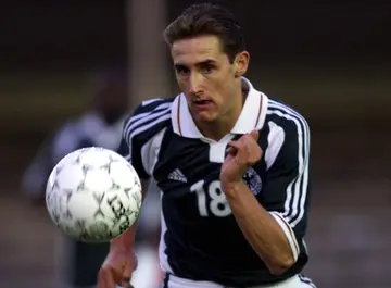 Miroslav Klose  running after the bal