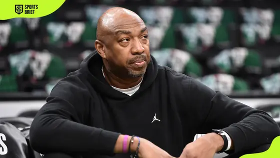 Get to know Vin Baker’s net worth and all the facts and details about the former NBA player