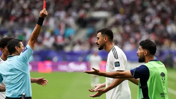 Iraq’s Aymen Hussein Sent Off for Copying Opponent’s Celebrations During Asian Cup Fixture, Video