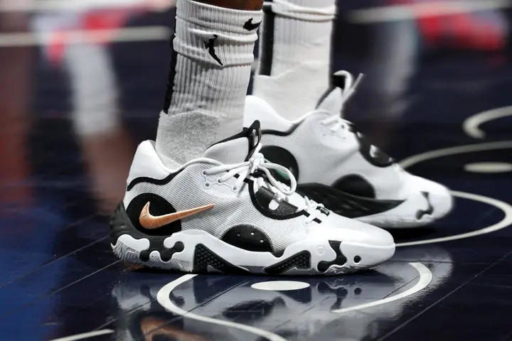 Nike Lebron 15 'Fruity Pebbles' Basketball Shoes Kids Size 5Y or Womens  Size 6.5 | eBay