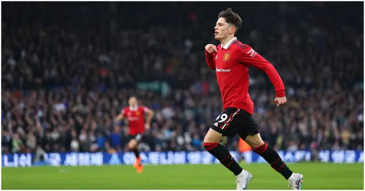 Alejandro Garnacho hits the Cristiano Ronaldo celebration after scoring  first Manchester United goal