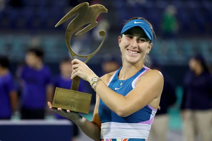 Who is the No 1 women's tennis player 2023?