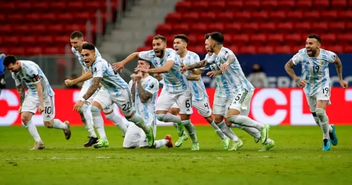 Argentina players celebrate after stunning Colombia in the Copa America. Photo by SILVIO AVILA.