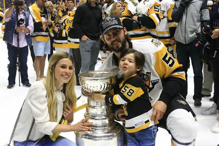 Kris Letang's net worth, contract, Instagram, salary, cars, age, stats,  photos