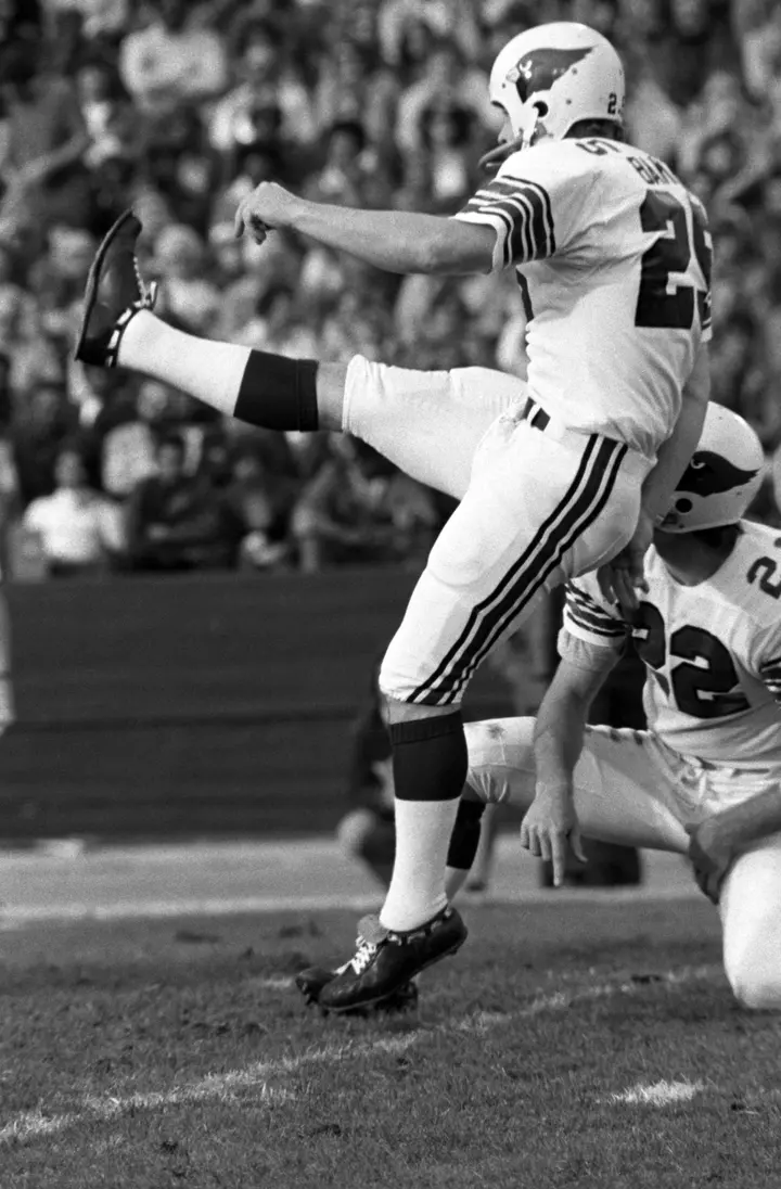 Best NFL kickers of all time: A top 10 list of the best kickers in