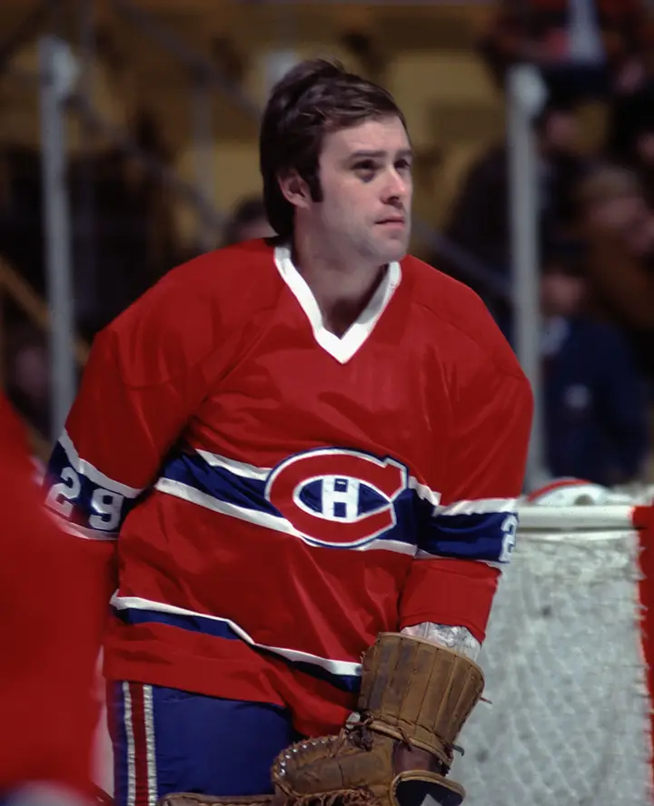 A picture of legendary Montreal Canadians goalie Ken Dryden. : r/nhl