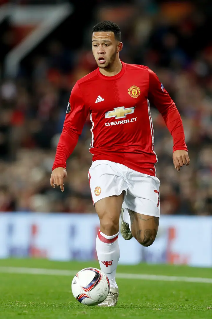 Memphis Depay: descent, wife, parents, weekly salary, and net