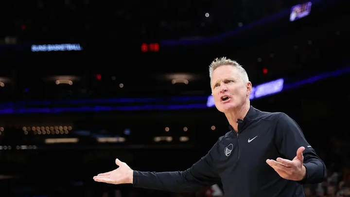 How many rings on sale does steve kerr