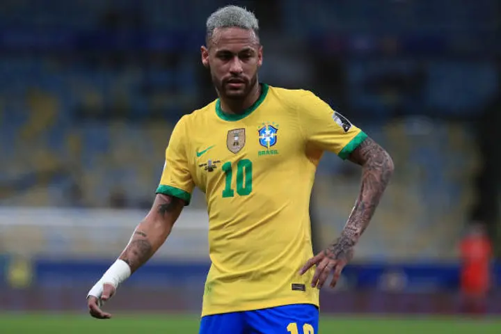 World Cup 2022: Neymar's insane first touch: He controls a ball dropped  from 35 meters!