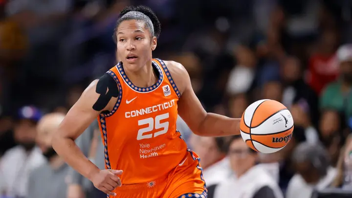 Alyssa Thomas Regular Season Triple Doubles: Connecticut Sun Star ...