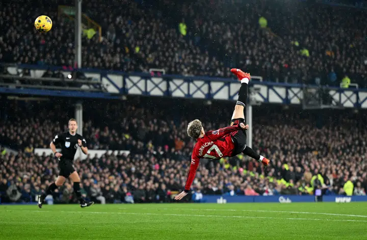 Alejandro Garnacho, Manchester United, overhead kick, Everton
