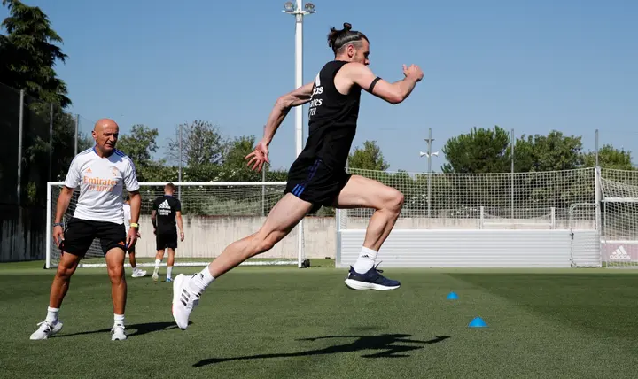Is Gareth Bale the fastest football player?