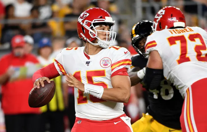 Patrick Mahomes at a game against the Pittsburgh Steelers