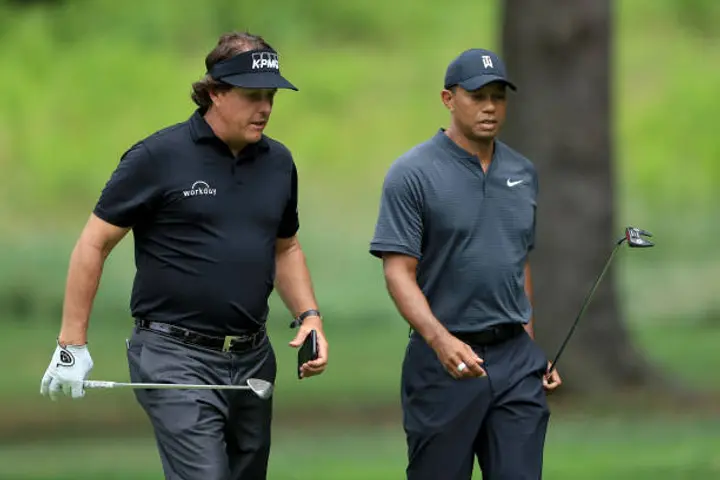 Phil Mickelson and Tiger Woods: Who is better?