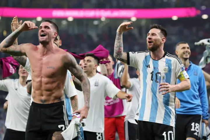 They were shouting at us” – Argentina youth star recalls how 'competitive'  ping pong game with Lionel Messi and Rodrigo De Paul unfolded