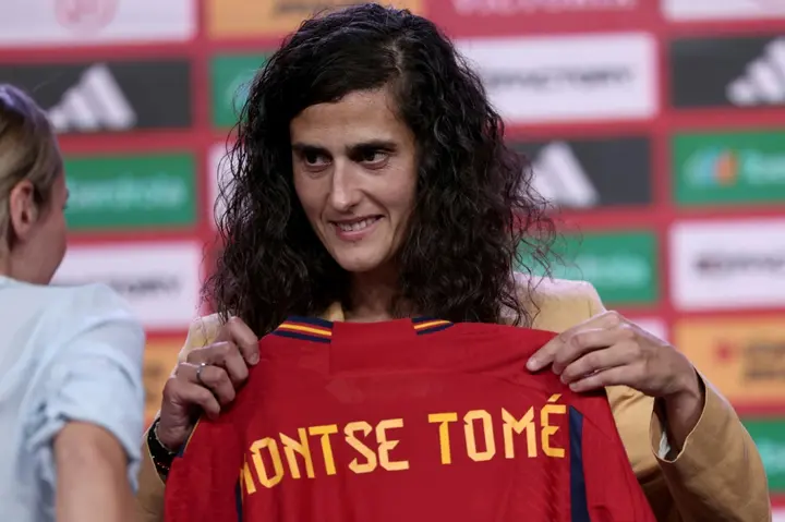 Spain coach Montse Tome selected several players who are still on strike from the national team