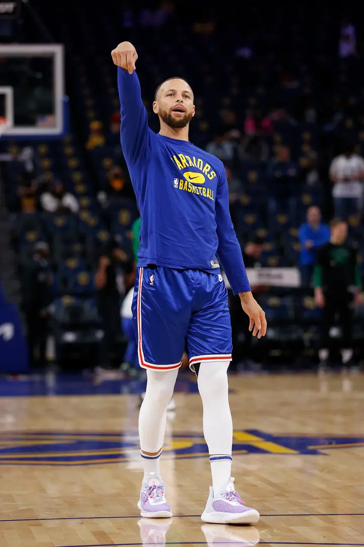 Stephen Curry's Net Worth 2023, Family, House, and More