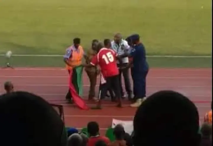 Drama as Rangers fans display Biafran flag in Enugu (photos)
