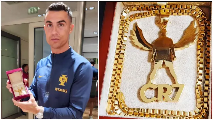 Cristiano Ronaldo, gold chain, Iranian fan