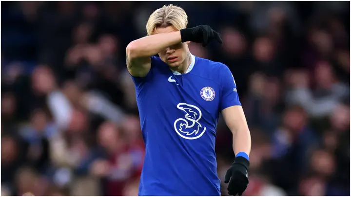 Mykhaylo Mudryk looks dejected during the Premier League match between Chelsea FC and Aston Villa at Stamford Bridge. Photo by Marc Atkins.