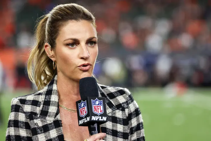 Who are the hottest female sports reporters?
