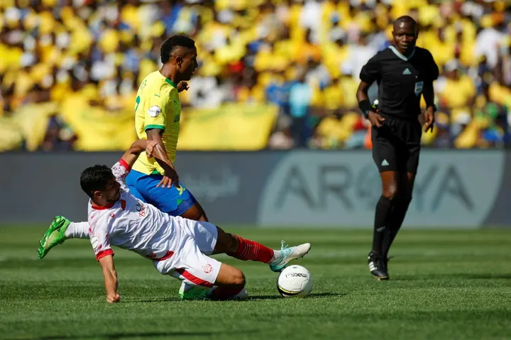 Lucas Ribeiro (R) playing for Mamelodi Sundowns against Wydad Casablanca in the African Football League final on November 12, 2023.