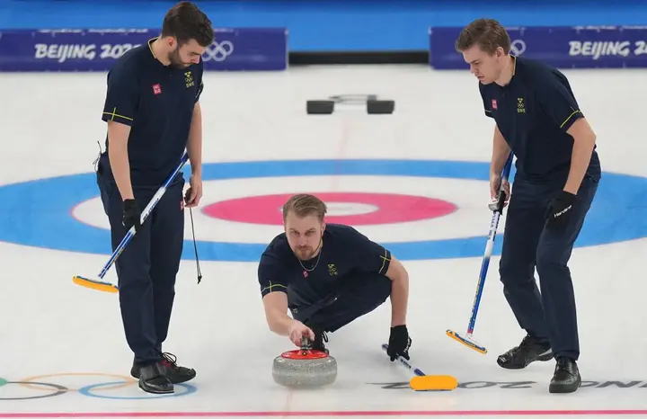 What are the rules of curling in the Olympics?