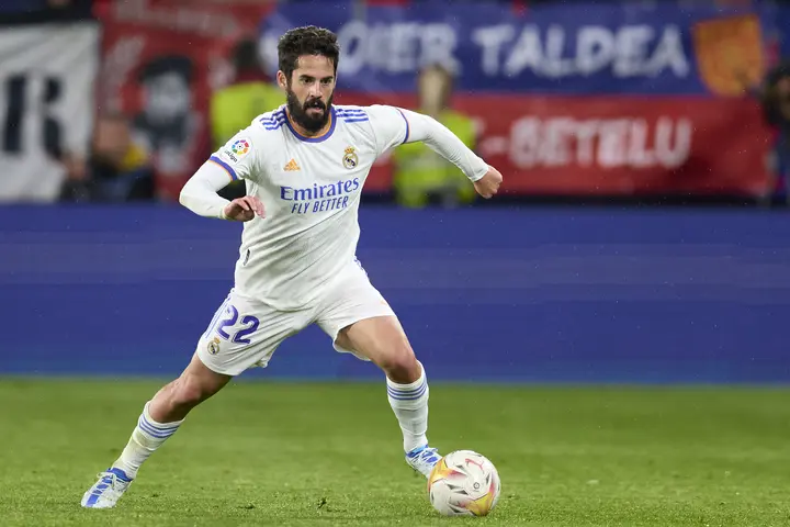 Isco´s age, girlfriend, salary, contract, family, Instagram, cars, photos