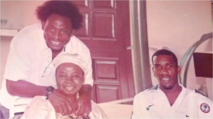 Super Eagles Legend Posts Touching Throwback Photo of Him Sharing Passionate Moment With Late Aunt and Okocha