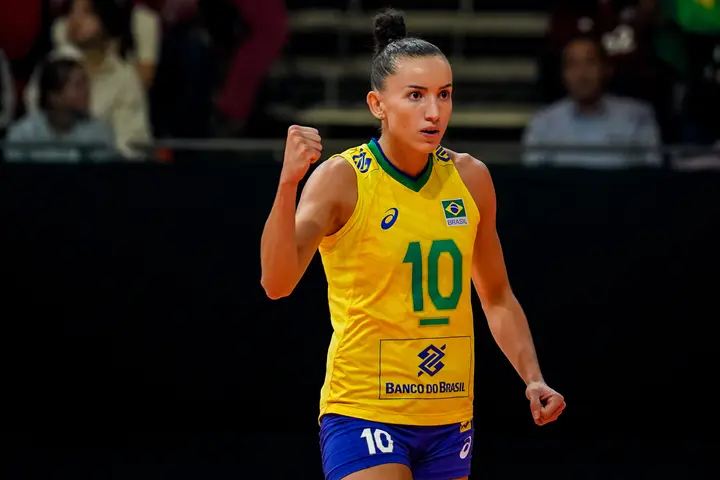 Who is the No 1 women volleyball player in the world?