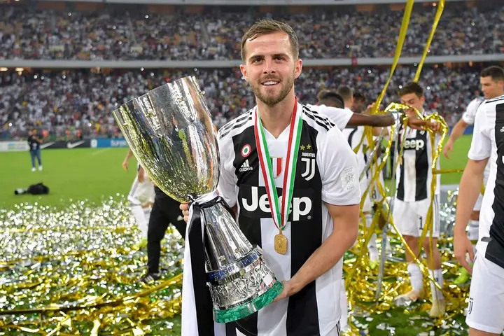 Mirales Pjanic's achievements and awards
