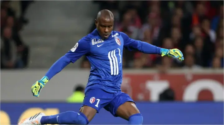 Vincent Enyeama: Ex- Eagles’ goalkeeper gets coaching role at French Irish club de Croix