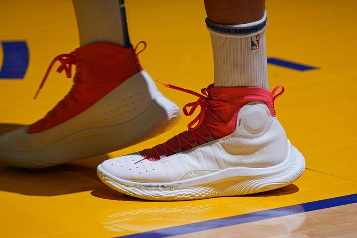 Steph Curry: Why Warriors Star Has Bible Verse Written On His Sneakers 