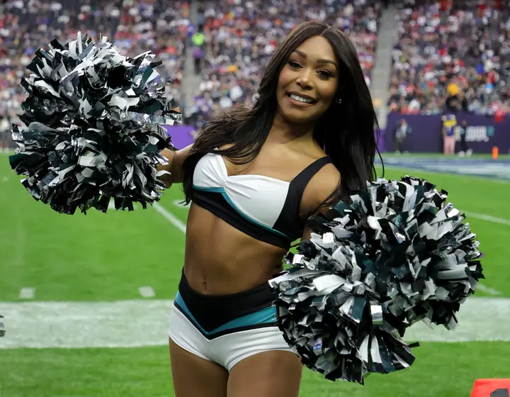 The best of 2022 NFL cheerleaders