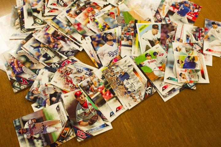 how-to-tell-if-sports-cards-are-worth-money-a-detailed-guide-to