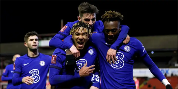Chelsea narrowly qualify into quarter finals of the FA Cup following slim win over Barnsley