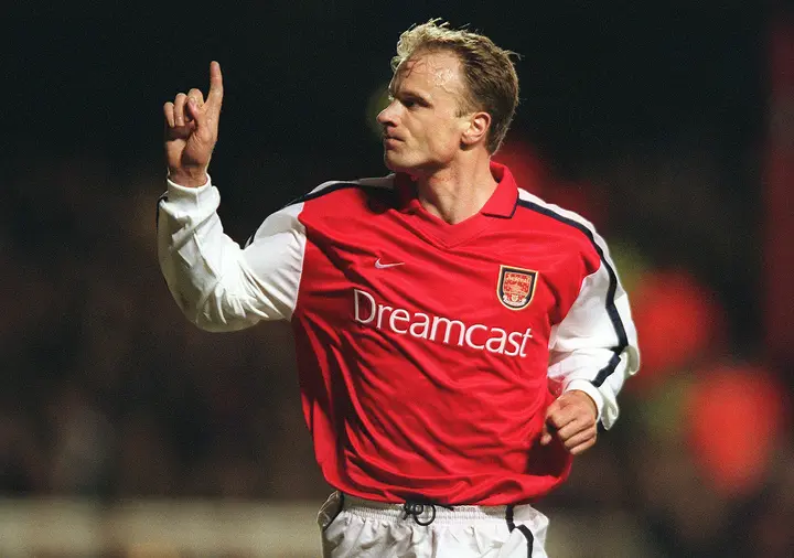 Arsenal legend Dennis Bergkamp the face of new banknote celebrating iconic  goal - Mirror Online